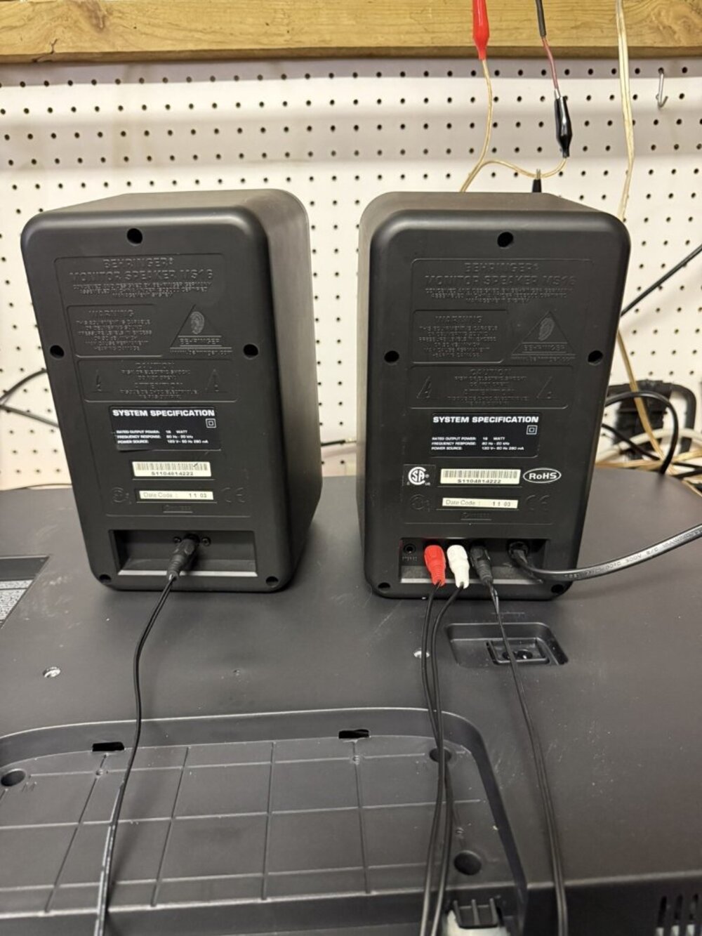 ✅Behringer MS16 16-watt High Performance Powered Monitor System Speakers Tested - Picture 3 of 8